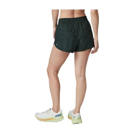 Vuori Clementine 4" Short - Picture 3 of 6